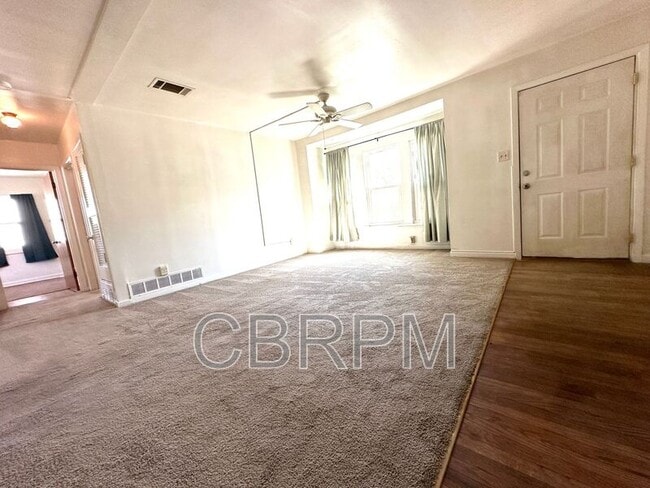 Photo - 3004 43rd St