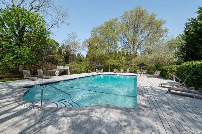 Photo - 221 Mill Rd Unit 3