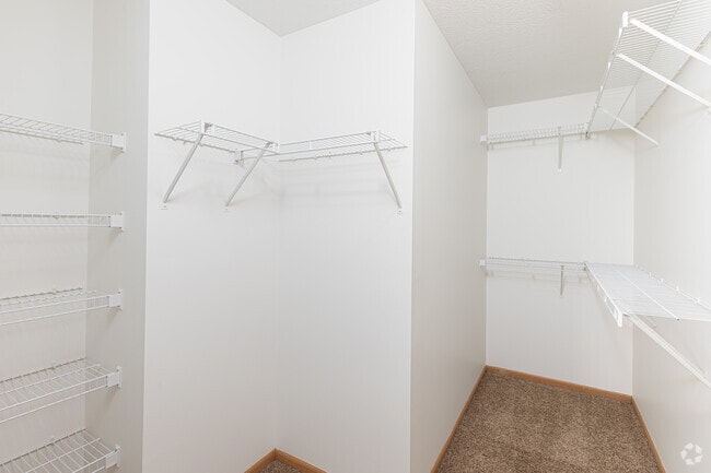 1BR, 1BA - 1197SF