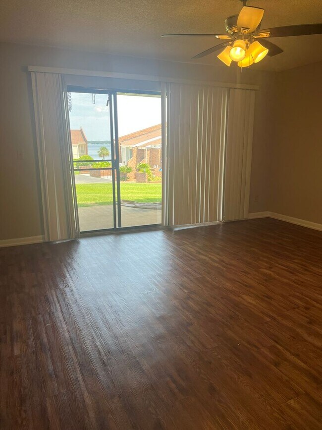 Photo - 14 Low Hill Ln