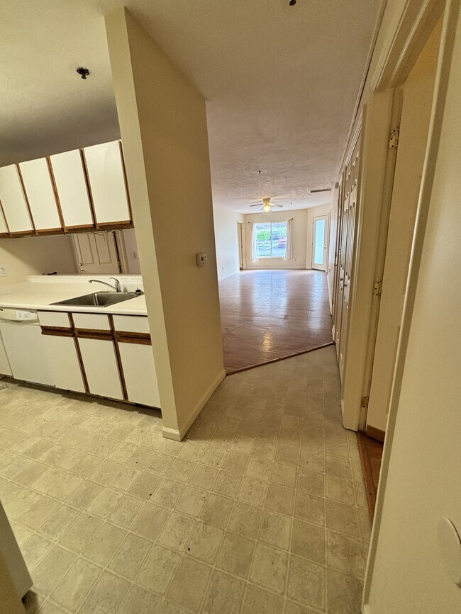 Photo - 1101 University Commons Dr