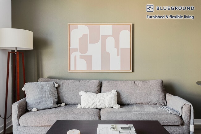 Photo - 201 The Promenade N Unidad FL4-ID1262