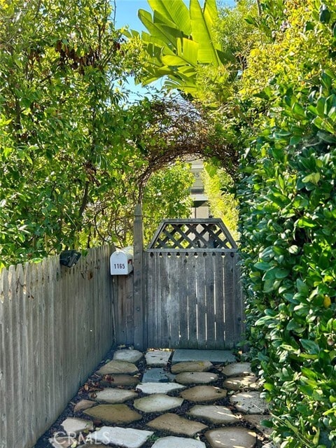 Photo - 1165 Catalina St