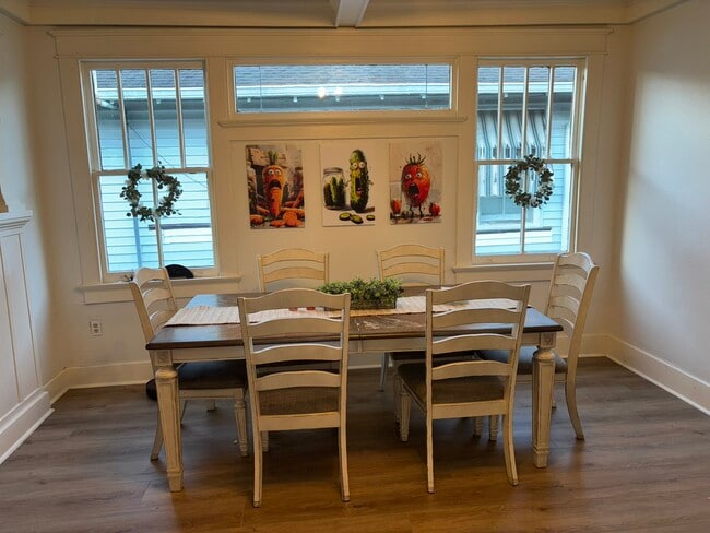 Photo - 2427 Peniston St