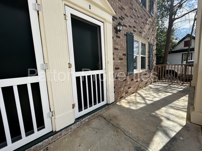 Photo - 7034 Fairmont Rd Unit B