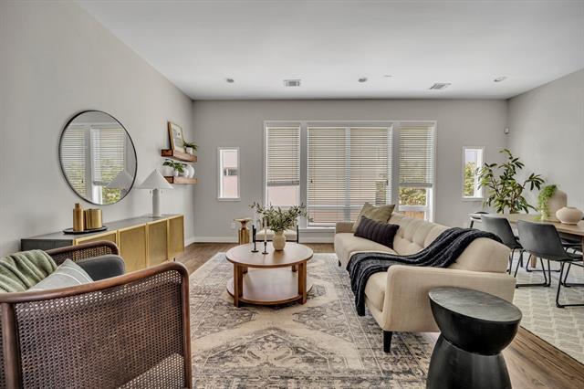 Photo - 4964 Flitwick Ct Townhome