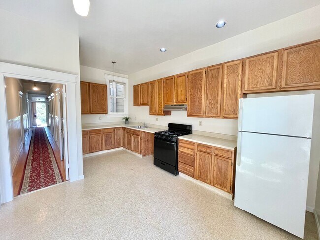 Photo - 927-929 Lincoln Way Unidad 929