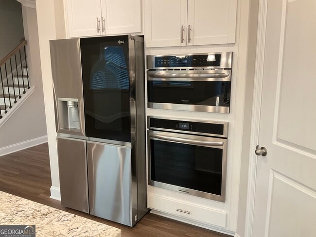 Photo - 240 Hollis St