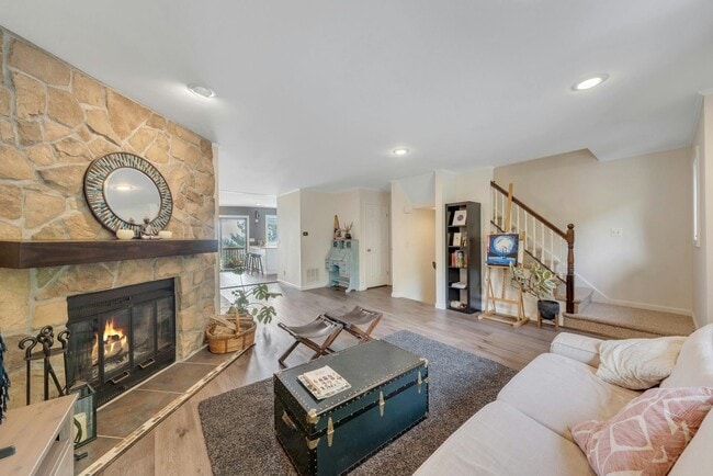 Photo - 100 Metro Vista Dr