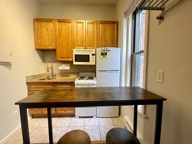 Photo - 115 St Botolph St Unit 3