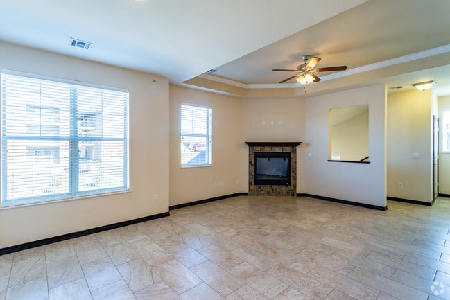 2BR, 2BA - Mirabella - Villas at the Plaza