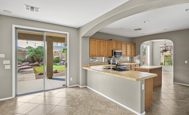 Photo - 4129 E Clubview Dr