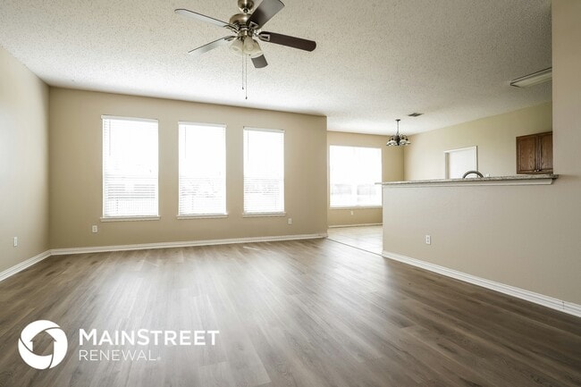 Photo - 533 Autumn Park Ct