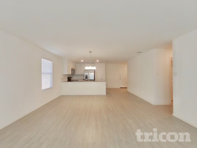 Photo - 5715 Vista Point