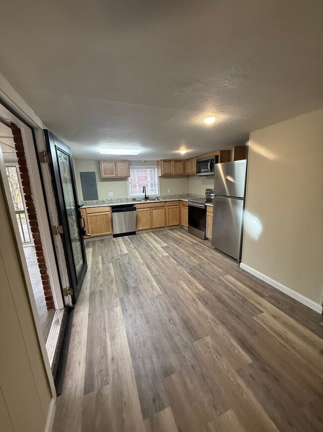 Photo - Springdale A Unit Springdale A