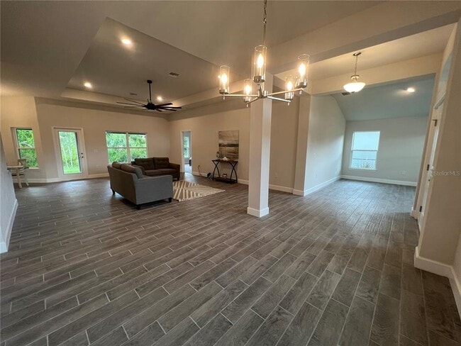 27430 Deep Creek Blvd
