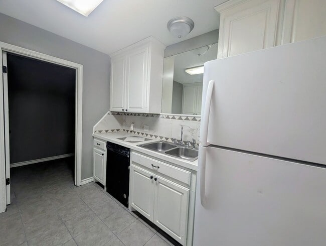 Photo - Coming Soon! 3/2