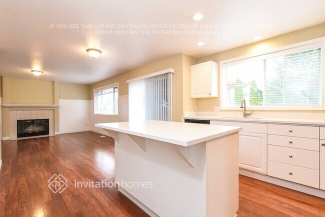 Photo - 3525 Crystal Ridge Dr SE