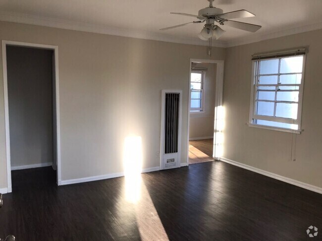 Building Photo - 611 Levering Ave Rental