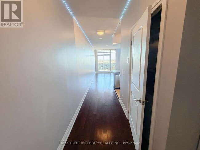 Photo - 520 Steeles Ave W Unit 915