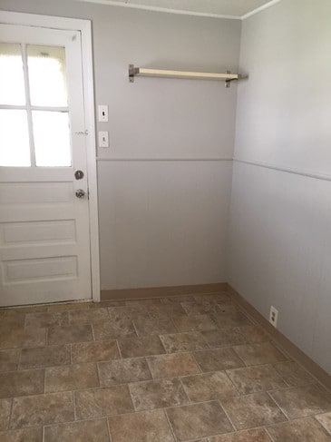 Mud Room - 108 W 6th Ave Unit 1