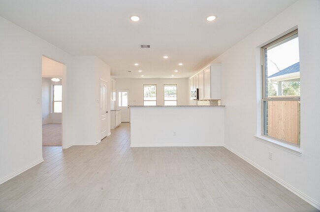 Photo - 7919 Royal Palm Dr