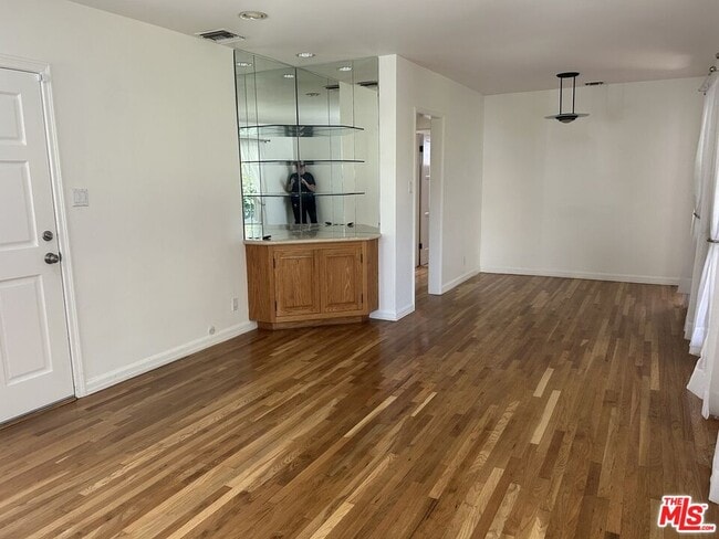 Photo - 5355 Rhea Ave