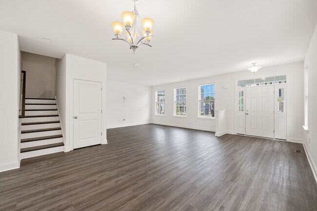 Photo - 849 Mapleton Ave