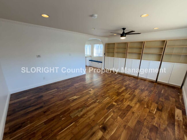 Photo - AVAILABLE NOW - Spacious Home in Laguna Lake - 4 Bed / 2 Bath