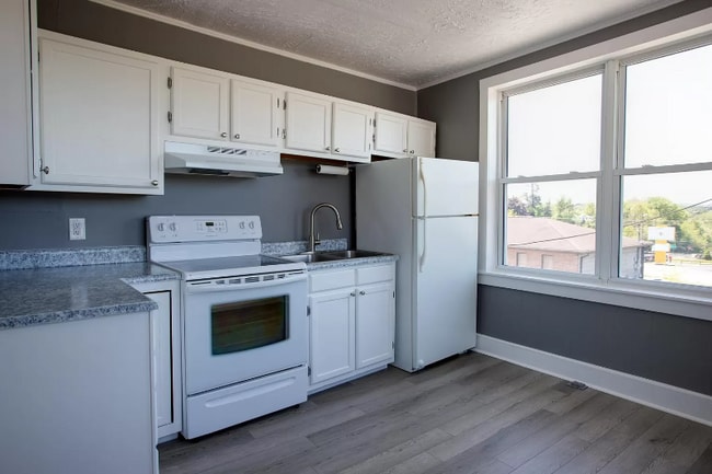 Photo - 3581 Robert C Byrd Dr Unidad 1