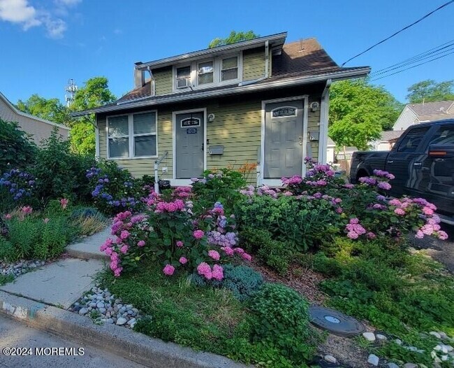 Building Photo - 7 1st Ave Rental