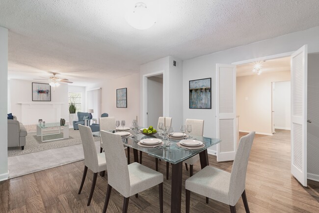 Photo - Hawthorne at Wisteria