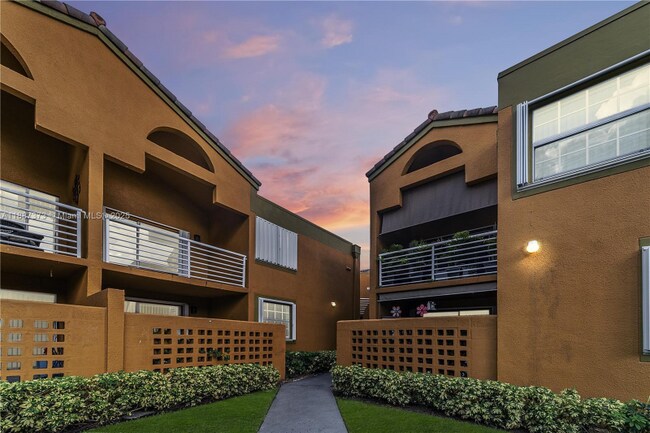 Photo - 9705 Fontainebleau Blvd