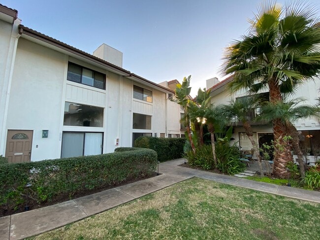 Photo - Live the East Beach Lifestyle – Townhome with Pool Access Unit B