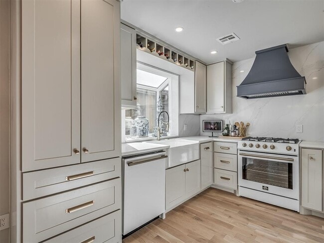 Photo - 6500 N Grand Blvd Unit 125