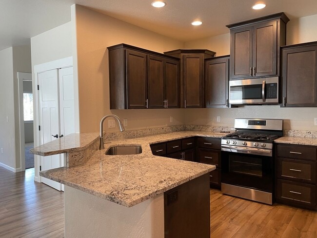 Photo - Beautiful Two Story 3 Bedroom 2.5 Bath Townhome