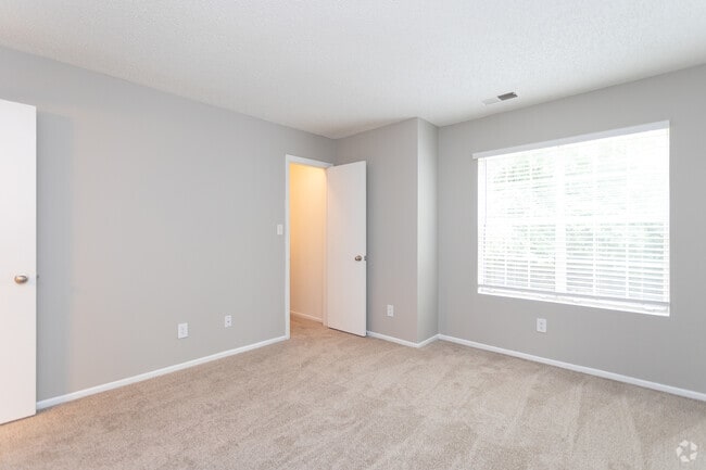 1HAB, 1BA - Delta Crossing