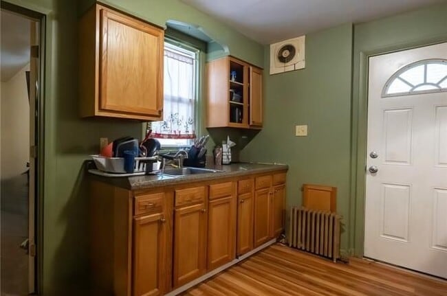 422 Hays Ave Unit 1