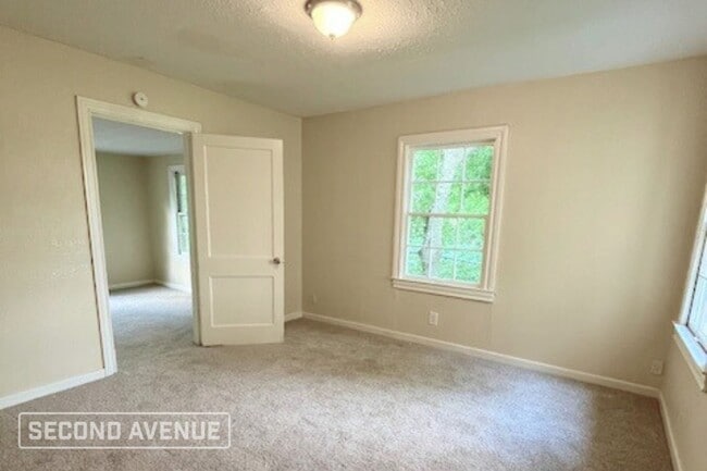 Photo - 44 16th Ave N