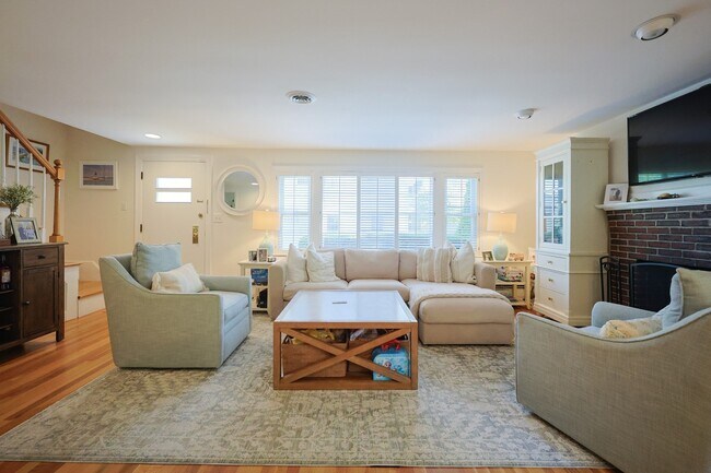 26 Pleasant St