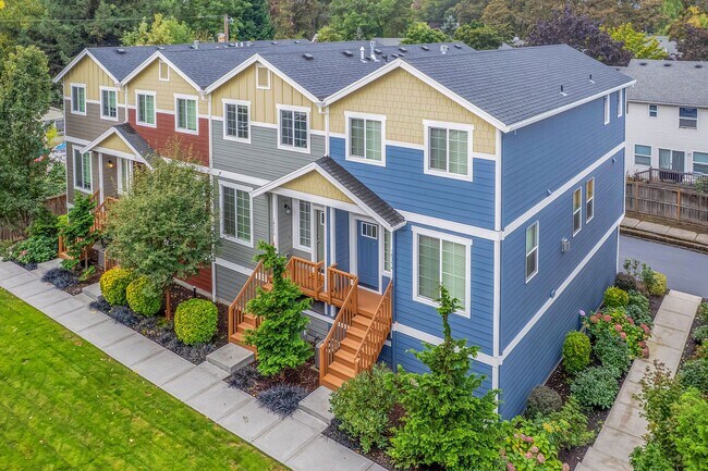 Photo - Beautiful Townhome, conveniently located