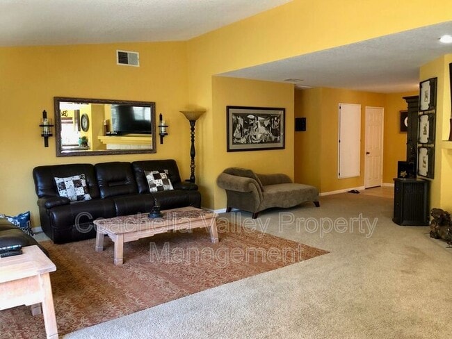 Photo - 39095 Sweetwater Dr