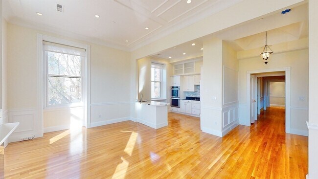 Photo - 22 Beacon St Unit 2