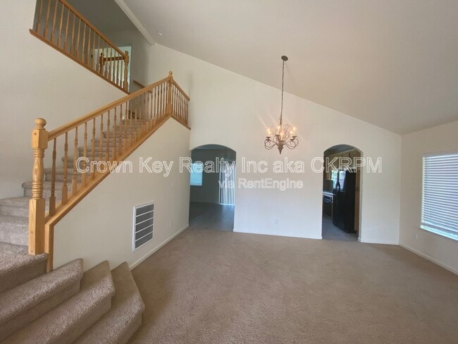 Photo - 767 Bishop St