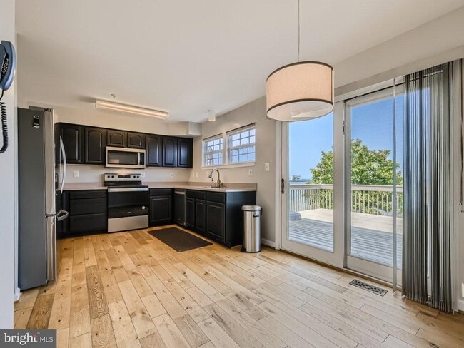 Photo - 7943 River Rock Way