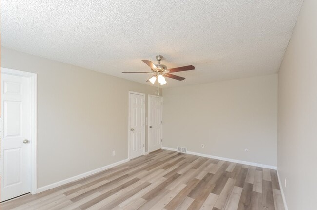 Photo - 1276 S Lewiston Way