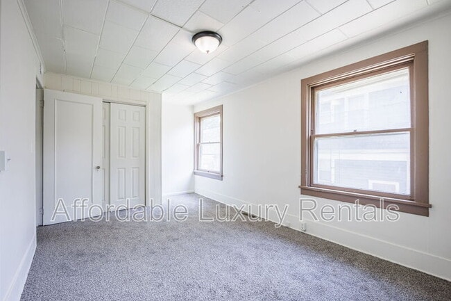 Photo - 3 Sumner Park Unidad 6-Carriage House