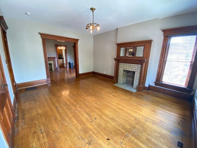 Photo - King Ave 59-61 CR Unit 59