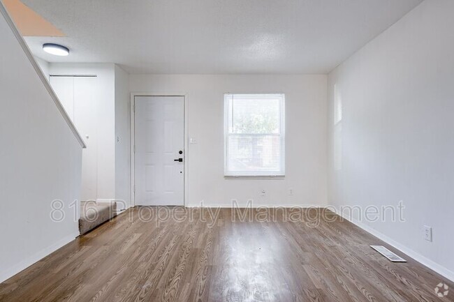 Building Photo - 9424 Reeder Ave Rental