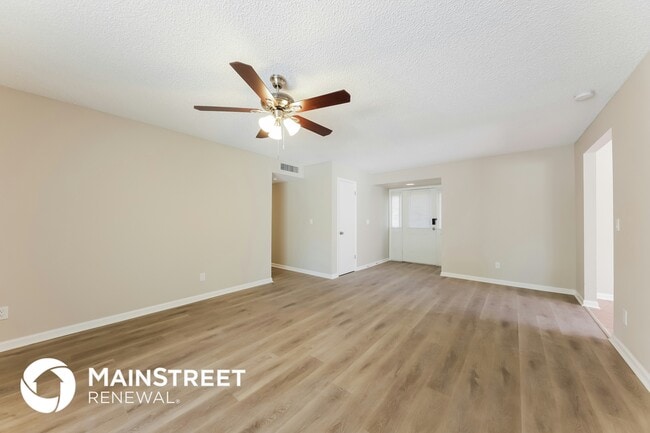 Photo - 10237 N 45th Ave